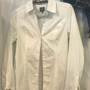 Express "the essential" blouse